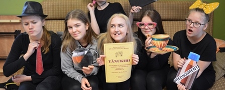 Ulenurme-Gumnaasiumi-draamaring